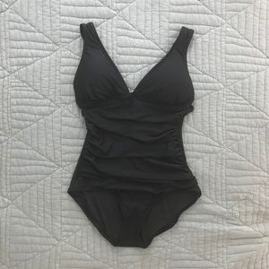 JCREW D-cup ruched femme one-piece swimsuit NWT